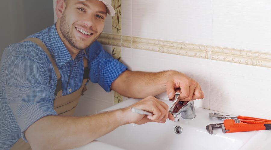 Faucet cartridge replacement in Defiance, IA